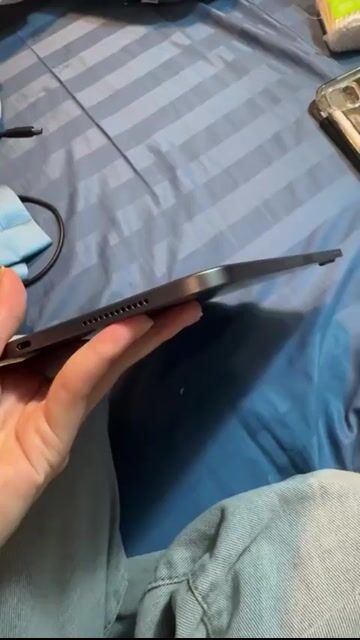Apple iPad Air 5 64GB Wifi Xám Đã qua sử dụng. Mua bán Máy tính bảng tại Quận Bình Thạnh Tp Hồ Chí Minh được đăng bởi Hà Lê Thu hình 1