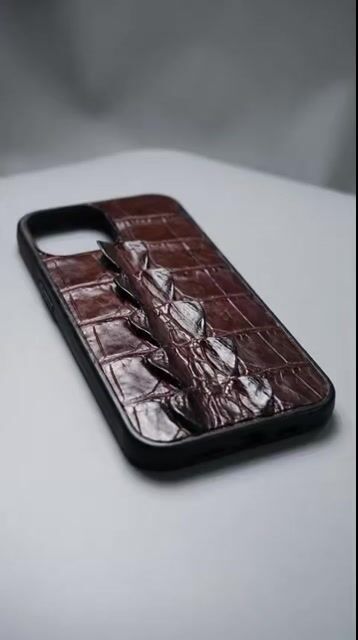Ốp lưng điện thoại iphone,samsungda cá sấu cao cấp. Mua bán Phụ kiện (Màn hình, Chuột...) tại Quận 12 Tp Hồ Chí Minh được đăng bởi Da cá sấu cao cấp CP hình 1
