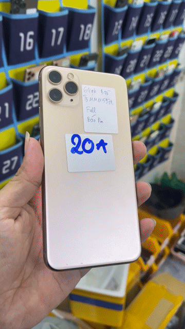 iPhone 11 Pro Max 64GB Vàng. Mua bán Điện thoại tại Quận 4 Tp Hồ Chí Minh được đăng bởi Quốc Đạt 888 hình 1