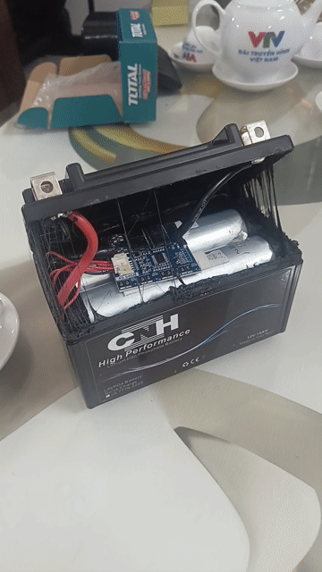 Ắc quy Lithium C&H 12V 15Ah xe máy Việt Nam. Mua bán Phụ tùng xe tại Quận Ninh Kiều Cần Thơ được đăng bởi anh tiến VTV hình 1