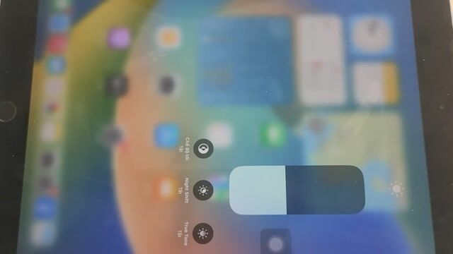 Apple iPad Pro 9.7 inch 32GB Xám. Mua bán Máy tính bảng tại Thành phố Nha Trang Khánh Hòa được đăng bởi Hòa Thuận hình 1