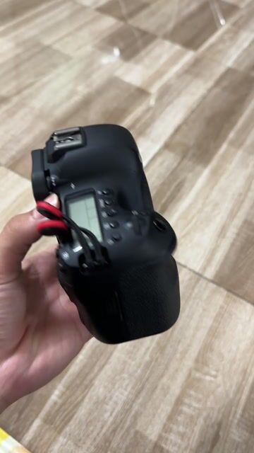 Máy ảnh Canon 6D Mark II Đen. Mua bán Máy ảnh, Máy quay tại Quận Gò Vấp Tp Hồ Chí Minh được đăng bởi Thanh Huyền  hình 1