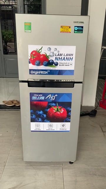 Tủ lạnh Samsung Inverter 208 lít Xám. Mua bán Tủ lạnh tại Thị xã Phú Mỹ Bà Rịa - Vũng Tàu được đăng bởi Nguyễn Quang Phi hình 1