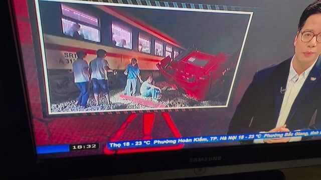 Tivi Samsung LA32S71B Đen cong. Mua bán Tivi, Âm thanh tại Quận Tây Hồ Hà Nội được đăng bởi Đoàn Văn Long hình 1