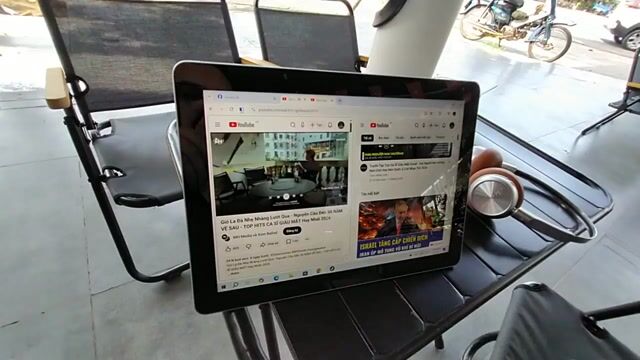 Microsoft Surface Go 8GB/128GB Xám. Mua bán Máy tính bảng tại Huyện Hớn Quản Bình Phước được đăng bởi Lee hình 1
