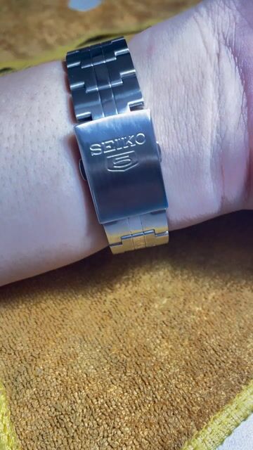 Đồng hồ đeo tay Seiko 5 Nam Bạc. Mua bán Đồng hồ tại Quận 12 Tp Hồ Chí Minh được đăng bởi Khánh Duy hình 1