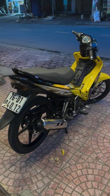 Exciter 2011 1S9A Xún Full 2010 Full Đồ Hãng 35TR. Mua bán Xe máy tại Thành phố Quảng Ngãi Quảng Ngãi được đăng bởi Hien hình 1