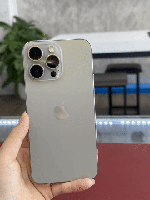 Apple iPhone 15 Pro Max 256GB LL/A. Mua bán Điện thoại tại Thành phố Thủ Dầu Một Bình Dương được đăng bởi Phong Le hình 1