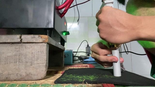 Máy hàn cell pin biến áp 800E. Mua bán Đồ chuyên dụng, Giống nuôi trồng tại Huyện Trà Ôn Vĩnh Long được đăng bởi Bán và thanh lý linh kiện đồ điện tử hình 1