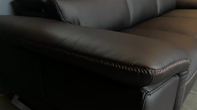 sofa da bò thật. Mua bán Bàn ghế tại Quận Hoàng Mai Hà Nội được đăng bởi Tâm Nguyên Nguyễn hình 1