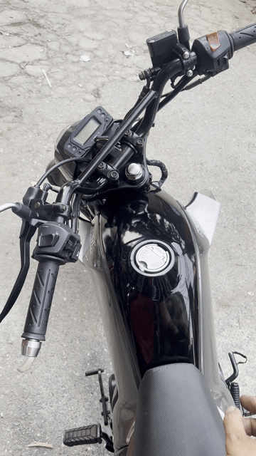 Kymco 125cc 2018 Đen Đã sử dụng. Mua bán Xe máy tại Quận Thanh Xuân Hà Nội được đăng bởi Tuấn anh hình 1