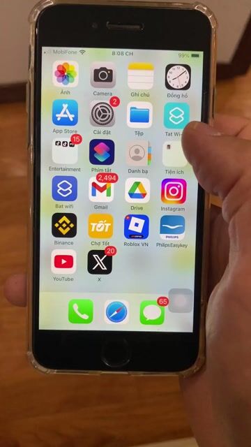 iPhone SE 2020 Quốc Tế MVT Zin Xịn Cày View Video. Mua bán Điện thoại tại Quận Nam Từ Liêm Hà Nội được đăng bởi Long Lux hình 1