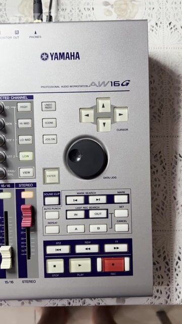Mixer Yamaha AW16G Like New Xám. Mua bán Tivi, Âm thanh tại Quận Gò Vấp Tp Hồ Chí Minh được đăng bởi Nguyễn thanh Tùng hình 1