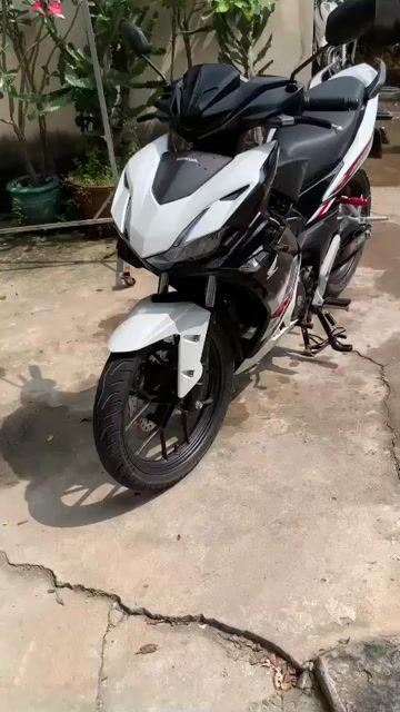 xe winer x v4 màu đen trắng. Mua bán Xe máy tại Huyện Củ Chi Tp Hồ Chí Minh được đăng bởi ĐỊNH NGUYỄN hình 1