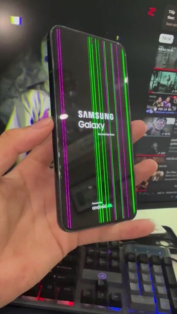 Samsung S22 8GB/128GB Đen màn hình sọc. Mua bán Điện thoại tại Thành phố Long Xuyên An Giang được đăng bởi NND hình 1