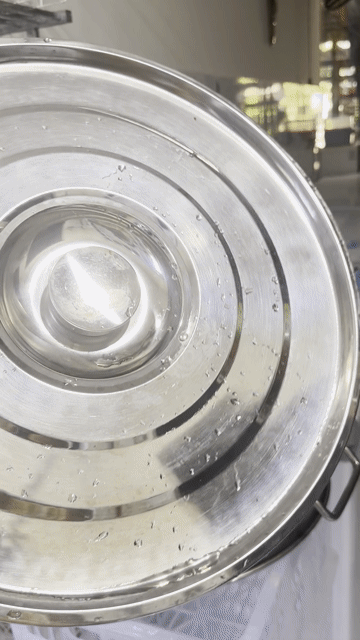 Nồi công nghiệp Inox 50 lít nấu vài lần còn mới. Mua bán Dụng cụ nhà bếp tại Quận Liên Chiểu Đà Nẵng được đăng bởi Kim Hương hình 1