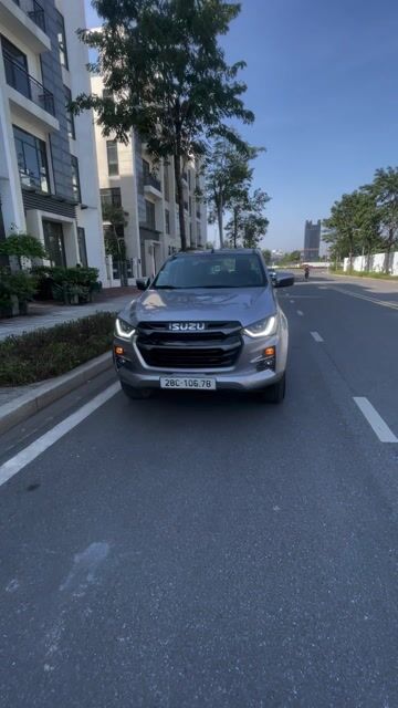 Isuzu Dmax 2016 LS 2.5 4X4 MT - 4 km. Mua bán Ô tô tại Quận Cầu Giấy Hà Nội được đăng bởi nguyen tai sinh hình 1