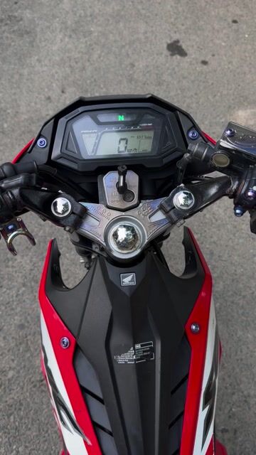 Honda Sonic 150R 2019 Trắng đỏ Hati zin êm. Mua bán Xe máy tại Thành phố Long Xuyên An Giang được đăng bởi khải phan hình 1