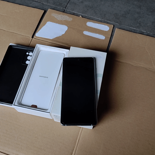 Samsung S20FE 256GB Xanh Snapdragon 865. Mua bán Điện thoại tại Thành phố Bến Tre Bến Tre được đăng bởi Quà Quê Dừa hình 1