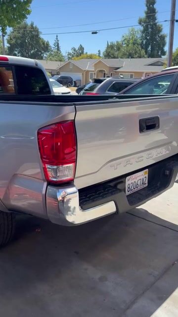 2017 Toyota Tacoma video thumbnail