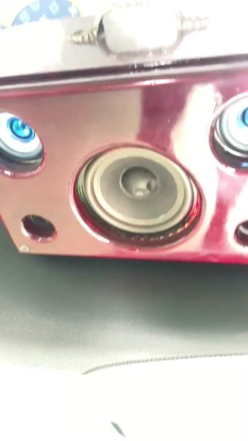 Loa nghe nhạc Đỏ 1 bass 2 treble có pin. Mua bán Tivi, Âm thanh tại Thành phố Sa Đéc Đồng Tháp được đăng bởi Đại hình 1