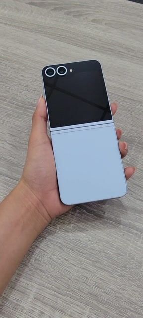 Samsung Z Flip 6 256GB Xanh nhạt. Mua bán Điện thoại tại Quận Gò Vấp Tp Hồ Chí Minh được đăng bởi KGPHONE  Điện Thoại Di Động giá tốt  hình 1