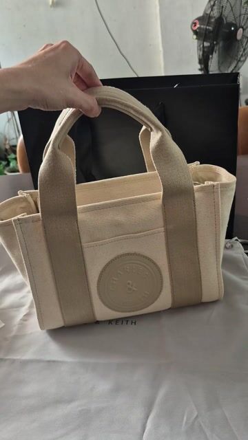 Túi xách Charles & Keith thanh lý. Mua bán Túi xách tại Thành phố Vũng Tàu Bà Rịa - Vũng Tàu được đăng bởi Nhan Nguyen hình 1