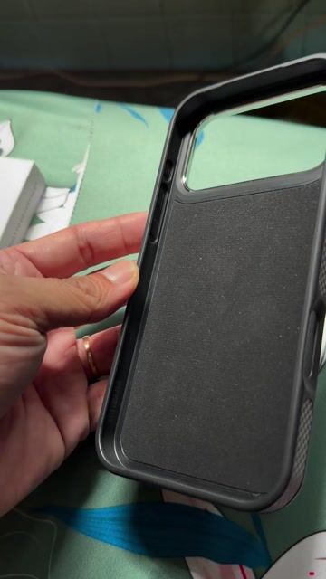Ốp lưng UAG Plasma XTE iPhone 17 Pro Max Đen. Mua bán Phụ kiện (Màn hình, Chuột...) tại Huyện Gò Dầu Tây Ninh được đăng bởi Phạm Thành Phúc hình 1