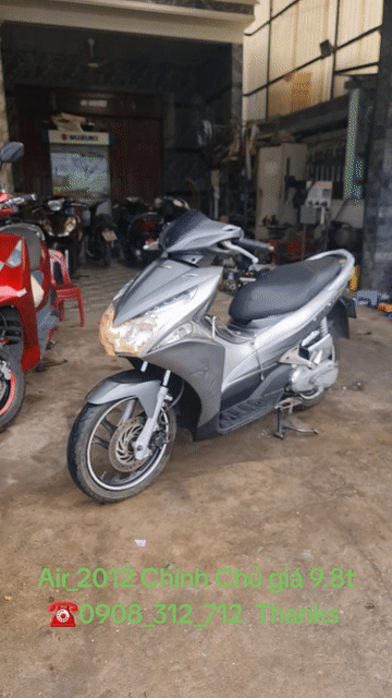 Honda Air Blade Xám Tiết kiệm xăng. Mua bán Xe máy tại Quận 11 Tp Hồ Chí Minh được đăng bởi CỬA HÀNG XE MÁY LONG HỔ hình 1