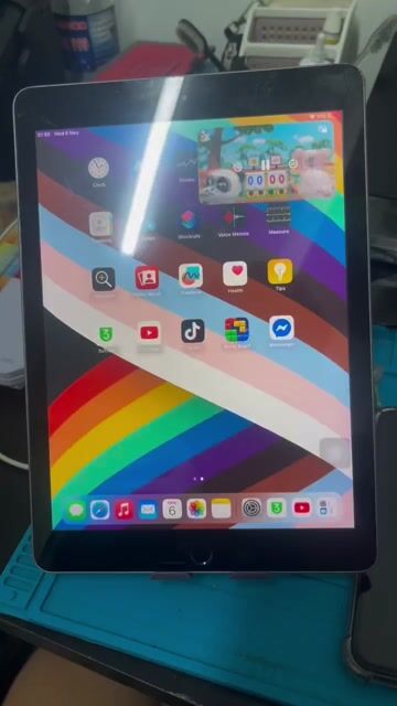 Bán iPad Gen 6 Giá Từ 1tr6–>1tr8. Mua bán Máy tính bảng tại Quận Thanh Xuân Hà Nội được đăng bởi Hải Đăng hình 1