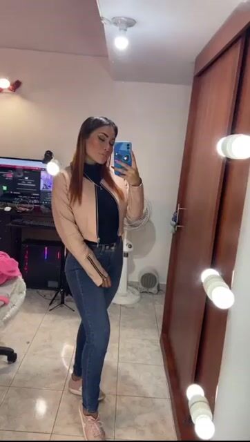 Model - Holly_Thomson roleplay