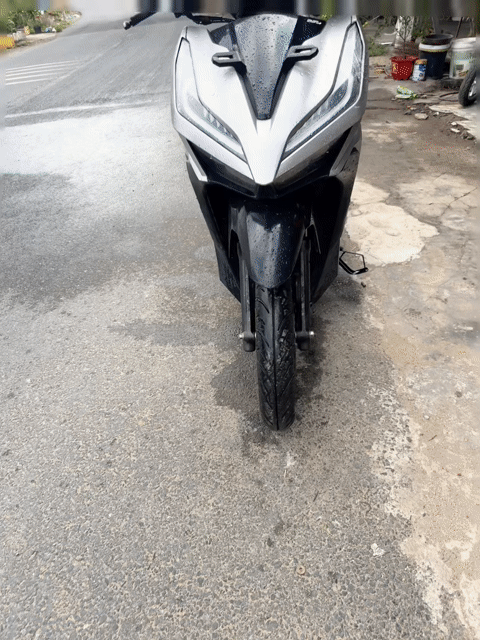 Honda Vario 2021 màu Bạc. Mua bán Xe máy tại Huyện Phong Điền Cần Thơ được đăng bởi Thanh Dang Hoang hình 1