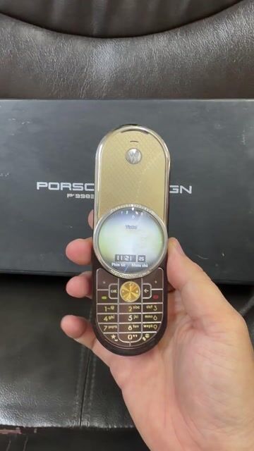 Motorola Aura Vàng 18k. Mua bán Điện thoại tại Quận 7 Tp Hồ Chí Minh được đăng bởi mrlao hình 1