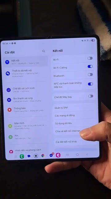 Samsung Galaxy Z Fold3 5G 256GB Đen. Mua bán Điện thoại tại Quận Bình Tân Tp Hồ Chí Minh được đăng bởi Lam Henry hình 1