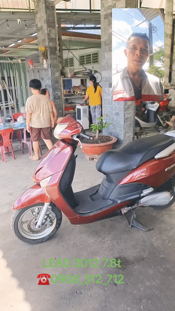 Honda Lead 2012 màu Đỏ. Mua bán Xe máy tại Quận 11 Tp Hồ Chí Minh được đăng bởi CỬA HÀNG XE MÁY LONG HỔ hình 1