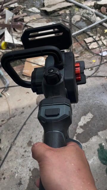 Cưa xích Werkfix WF-CS12MAX. Mua bán Đồ chuyên dụng, Giống nuôi trồng tại Huyện Chơn Thành Bình Phước được đăng bởi Huynh nguyen bao long hình 1