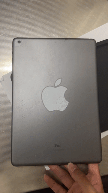 iPad Gen 9 trong vd là cường lực nứt k phải màn. Mua bán Máy tính bảng tại Quận 8 Tp Hồ Chí Minh được đăng bởi Trương Gia Thành hình 1