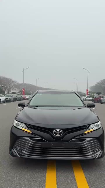 Toyota Camry 2020 2.5Q, chạy ít, bảo dưỡng đều đặn. Mua bán Ô tô tại Quận Long Biên Hà Nội được đăng bởi Long Biên Cars hình 1