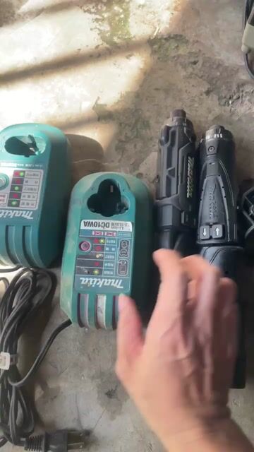 Máy vặn vít Makita 7.2V Nhật Bản đã qua sử dụng. Mua bán Đồ chuyên dụng, Giống nuôi trồng tại Thành phố Thuận An Bình Dương được đăng bởi Điện máy pin hình 1
