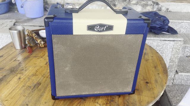 Loa amplifier Cort CM15R. Mua bán Tivi, Âm thanh tại Huyện Hải Hà Quảng Ninh được đăng bởi lê ngọc chinh hình 1