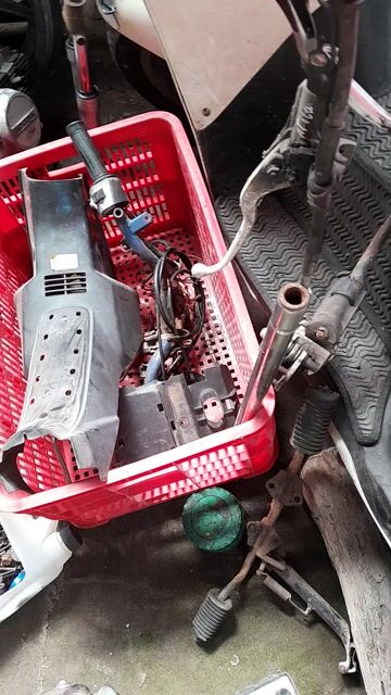 Còn mớ đồ Dream Thái như hình cần liên hệ. Mua bán Phụ tùng xe tại Quận Bình Tân Tp Hồ Chí Minh được đăng bởi Bé Hằng  hình 1