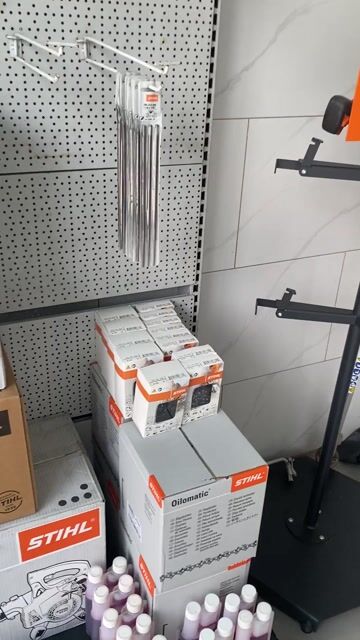 Máy cắt cỏ STIHL FS 250 Đức. Mua bán Đồ chuyên dụng, Giống nuôi trồng tại Huyện Vĩnh Tường Vĩnh Phúc được đăng bởi Điện Máy Vĩnh Hiền hình 1
