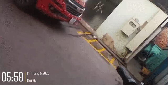 Xe đạp điện Asama màu Đỏ. Mua bán Xe đạp tại Huyện Hóc Môn Tp Hồ Chí Minh được đăng bởi Hoàng Cường hình 1