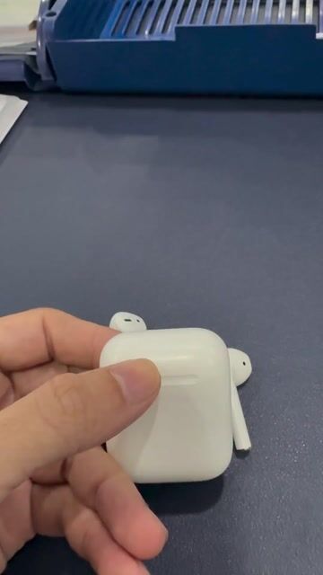 Tai nghe Apple AirPods 2 zin chính hãng, full cn. Mua bán Tivi, Âm thanh tại Quận 10 Tp Hồ Chí Minh được đăng bởi Tên chưa cung cấp hình 1