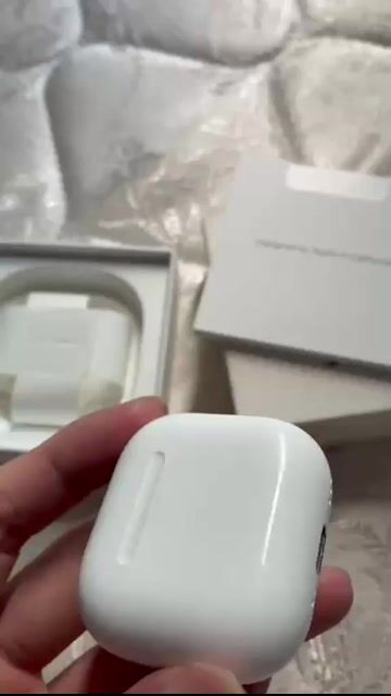 Tai nghe Apple AirPods 4 ANC Trắng. Mua bán Tivi, Âm thanh tại Thành phố Thủ Đức Tp Hồ Chí Minh được đăng bởi Thang Le hình 1