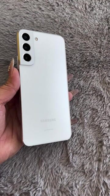 Samsung Galaxy S22 Plus 5G 128GB. Màu Trắng. Mua bán Điện thoại tại Quận Bình Tân Tp Hồ Chí Minh được đăng bởi Hoàng Anh hình 1