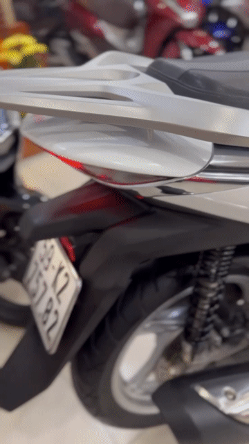 Honda SH150/ABS 2022 Trắng Sport.BSTP.. Mua bán Xe máy tại Quận 6 Tp Hồ Chí Minh được đăng bởi Cửa Hàng Xe Máy Hoà Bùi hình 1