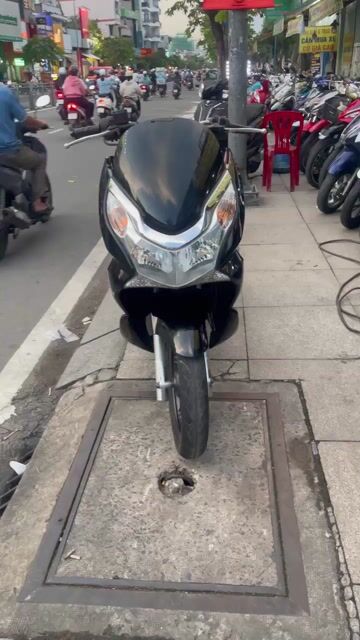 Honda PCX 125 2012 mới 90% Bstp chính chủ. Mua bán Xe máy tại Quận Tân Phú Tp Hồ Chí Minh được đăng bởi Tuanduy hình 1