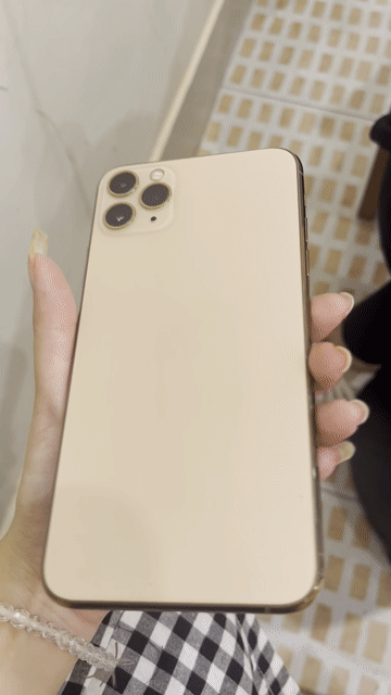 PASS MÁY iPhone 11 Pro Max 64GB QUỐC TẾ. Mua bán Điện thoại tại Quận Tây Hồ Hà Nội được đăng bởi luư niệm hình 1