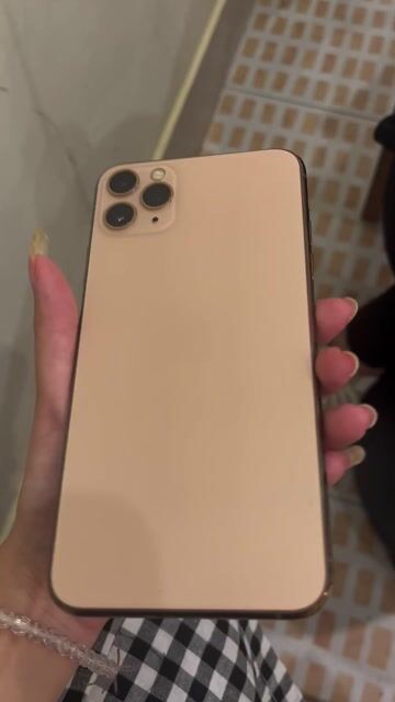 PASS MÁY iPhone 11 Pro Max 64GB QUỐC TẾ. Mua bán Điện thoại tại Quận Tây Hồ Hà Nội được đăng bởi luư niệm hình 1